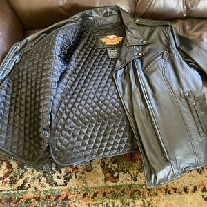 Genuine Harley Davidson,leather jacket.Size XXL.Excellent condition hardly worn.
